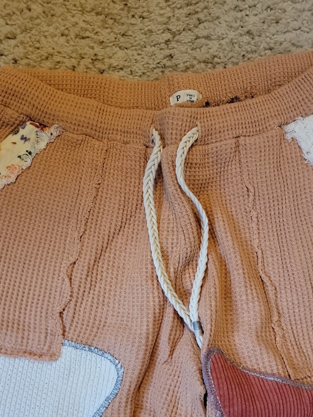 POL Peach Waffle Joggers with Floral Patchwork NWT - Picture 4 of 8